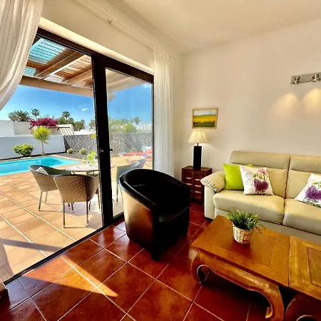 Pilar Villa Playa Blanca (Lanzarote)